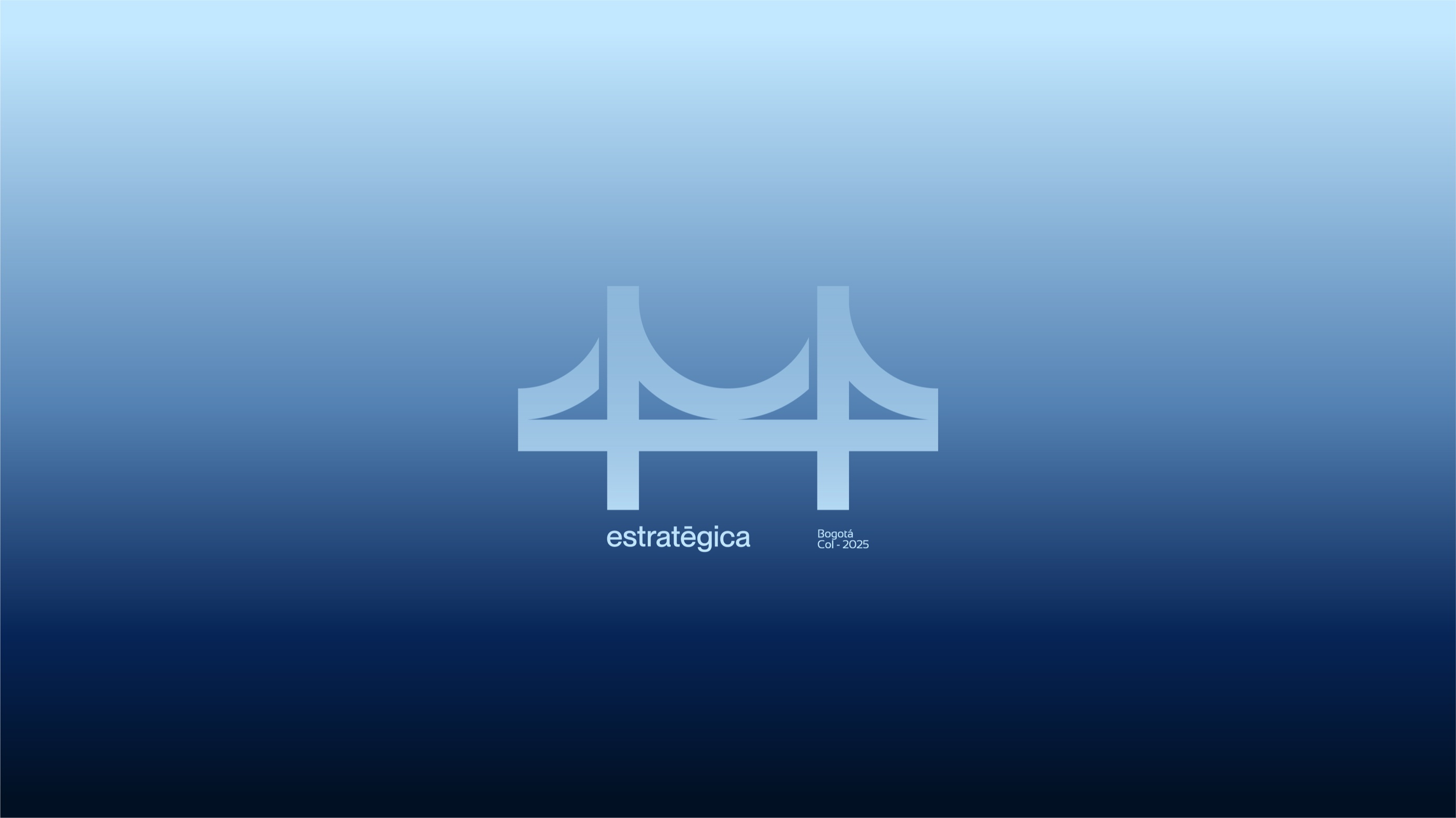 Estratégica® — financial advisory identity, cover