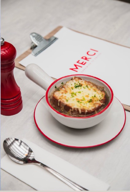 Food photography — french onion soup